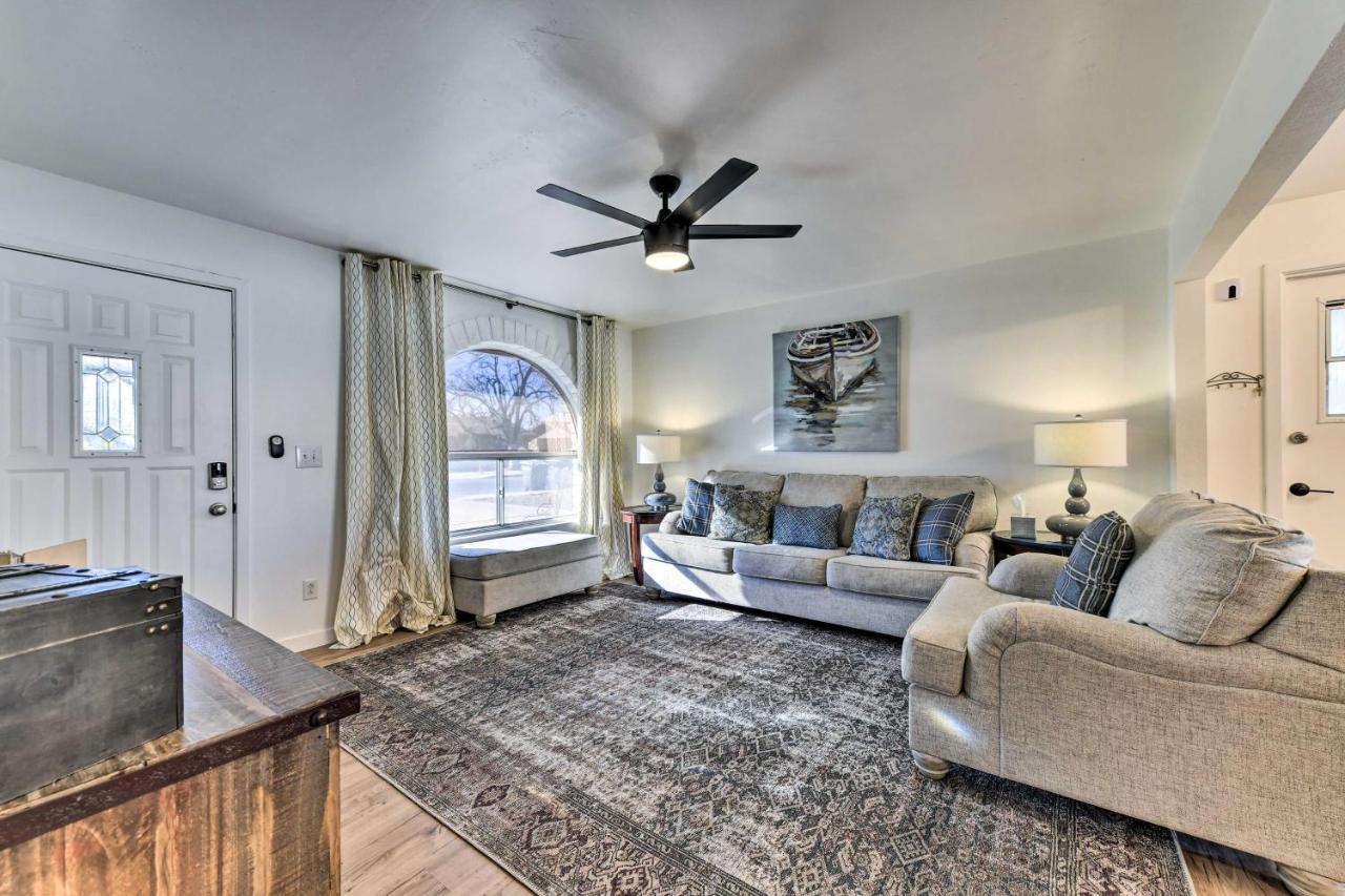 Downtown Gilbert Home With Fenced Yard And Fire Pit! Esterno foto